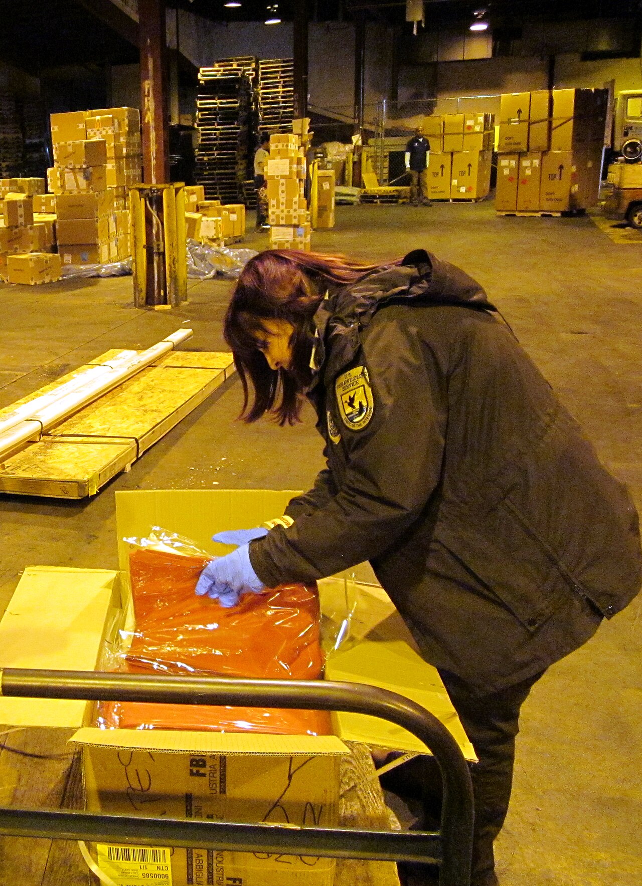 Warehouse receiving and inspection scene for quality control planning