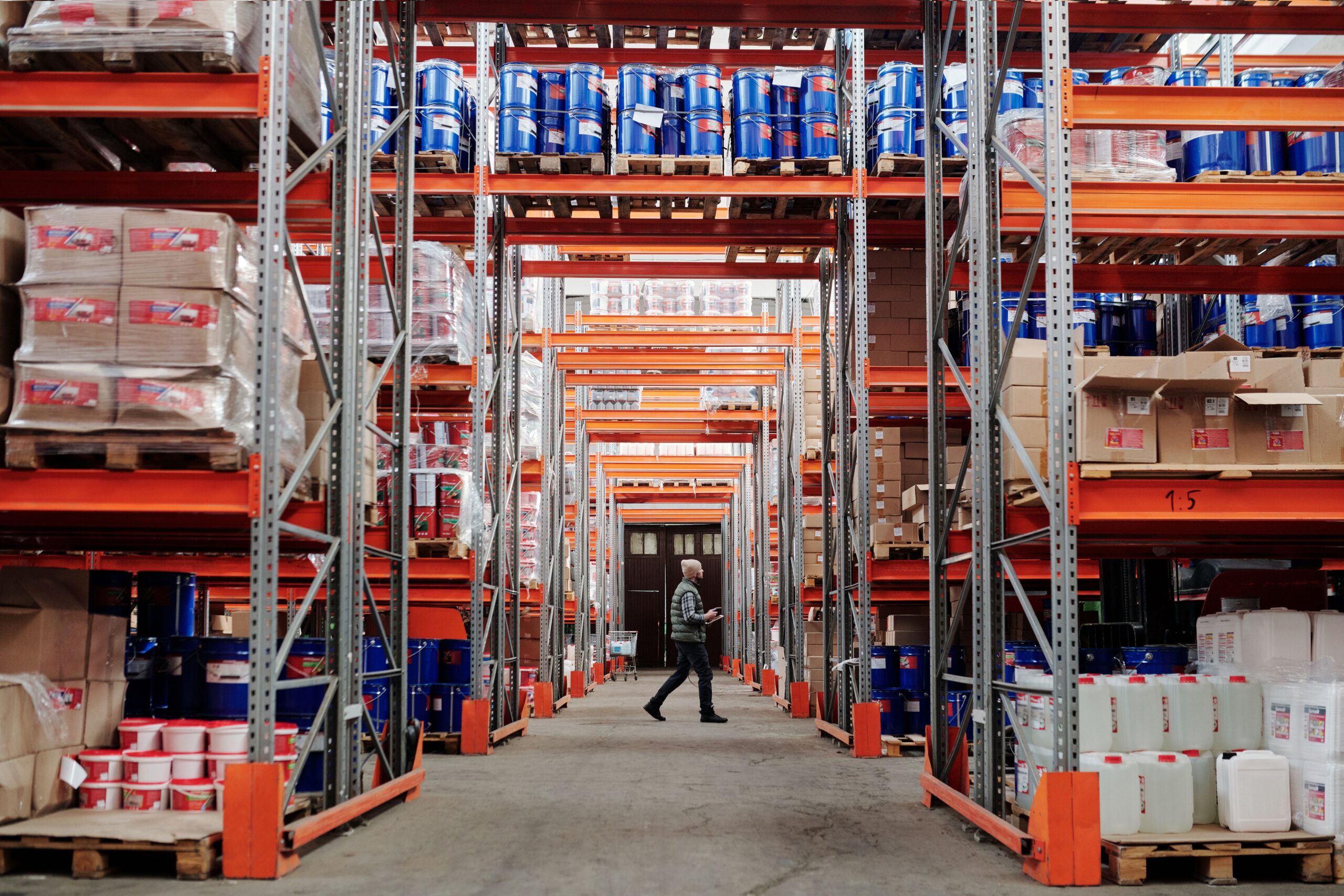 Export logistics and warehouse handling for Middle East project buyers sourcing from China